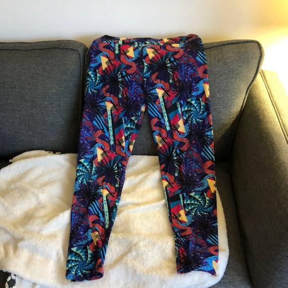 LulaRoe Tall and Curvy - Picture 3 of 3